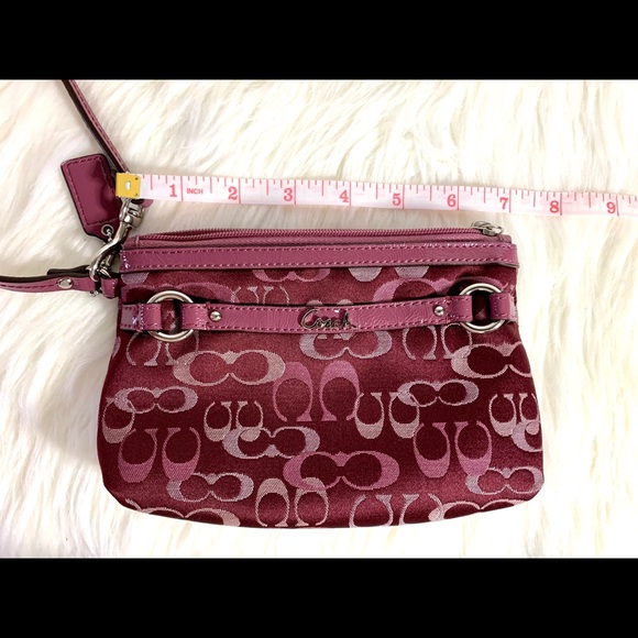 Coach hand bag - Picture 3 of 6